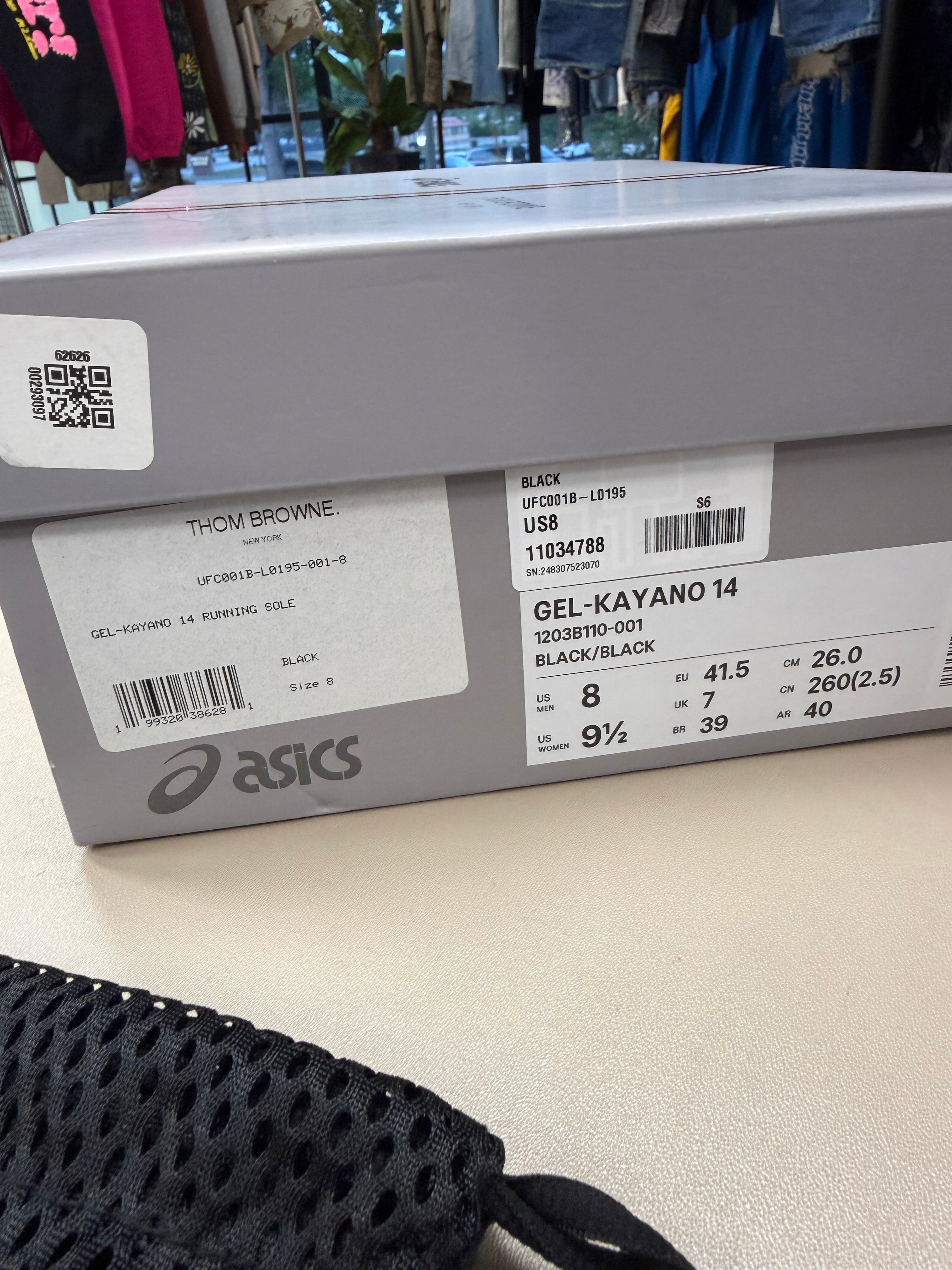 THOM BROWNE X ASICS GEL KAYANO 14 SNEAKER (8)