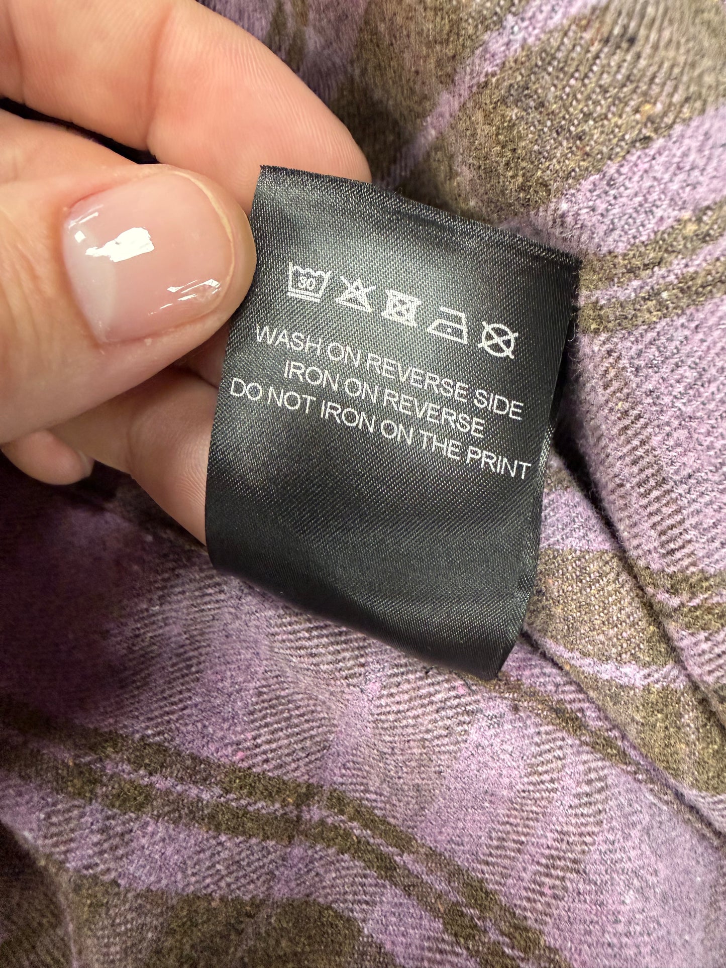 VETEMENTS NAME TAG BLEACHED FLANNEL (XS)