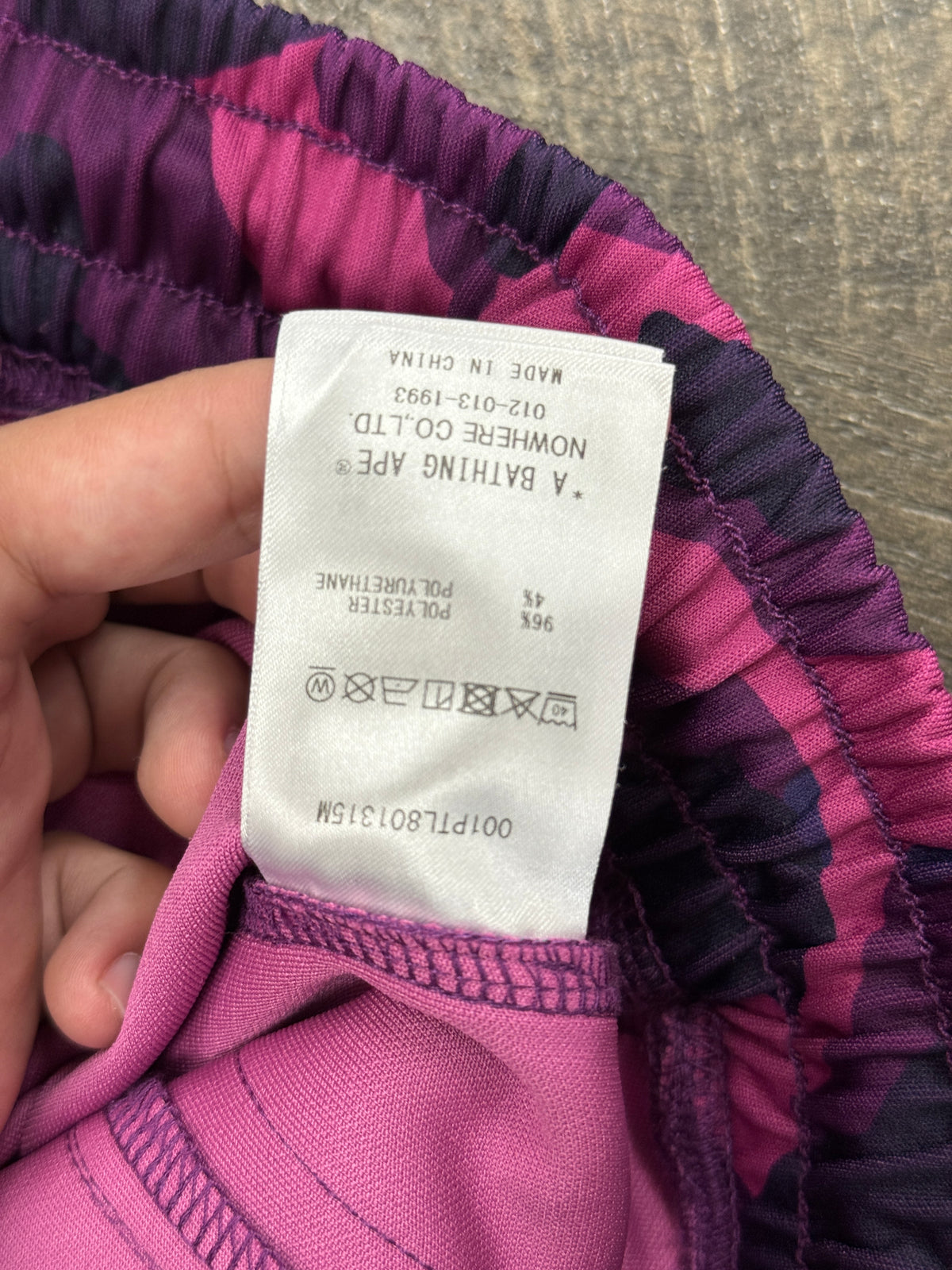 BAPE COLOR CAMO PURPLE SWEATPANTS (M)