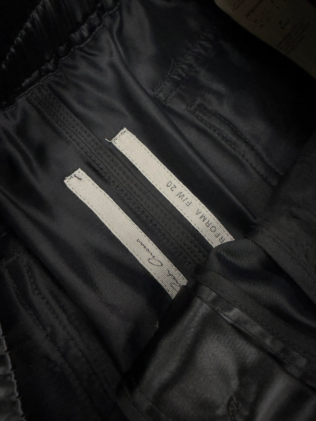 RICK OWENS BAUHAUS CARGO FW20 PERFORMA JOGGER (S)