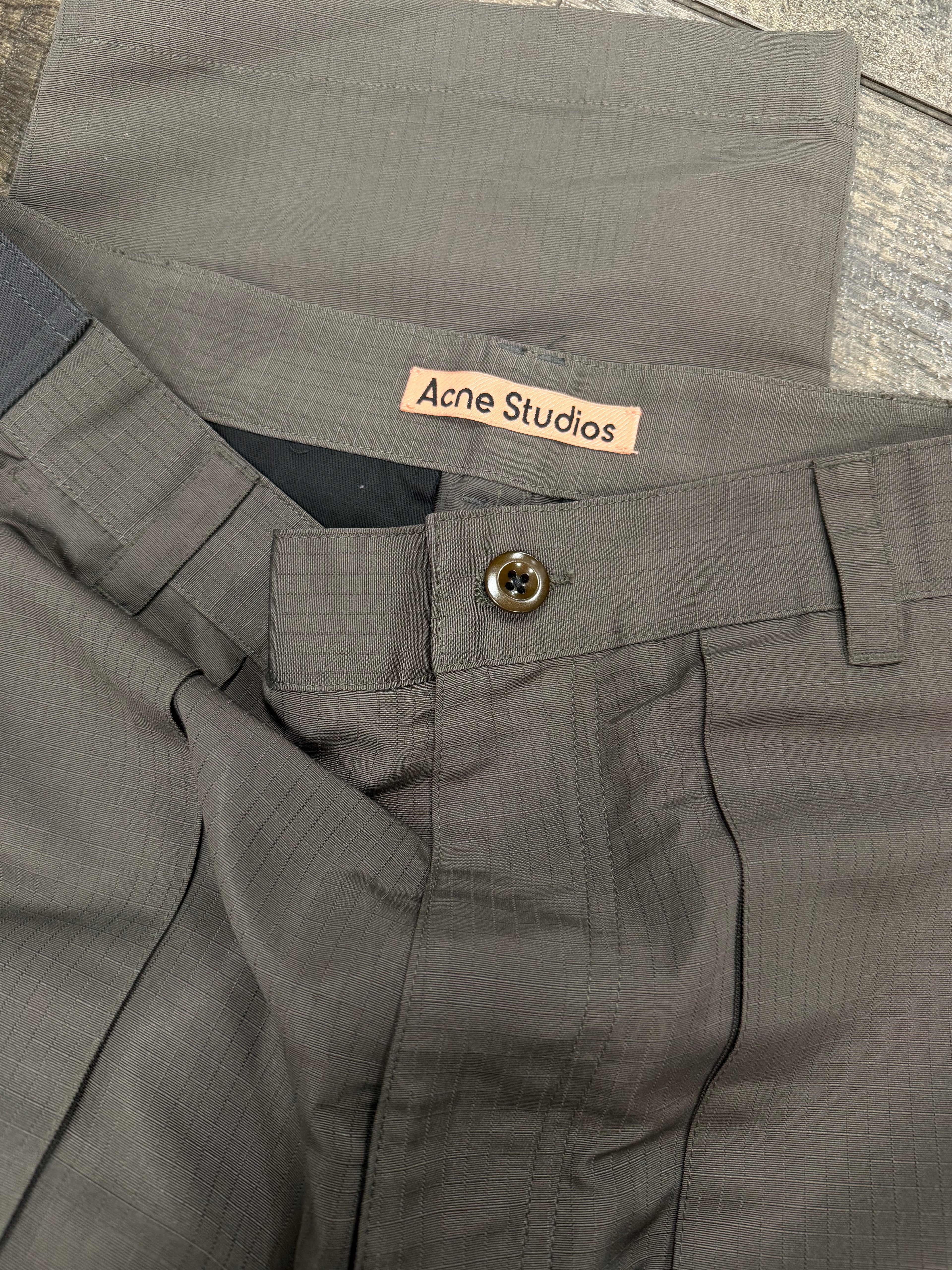 ACNE STUDIOS RIPSTOP CARGO PANT (30)