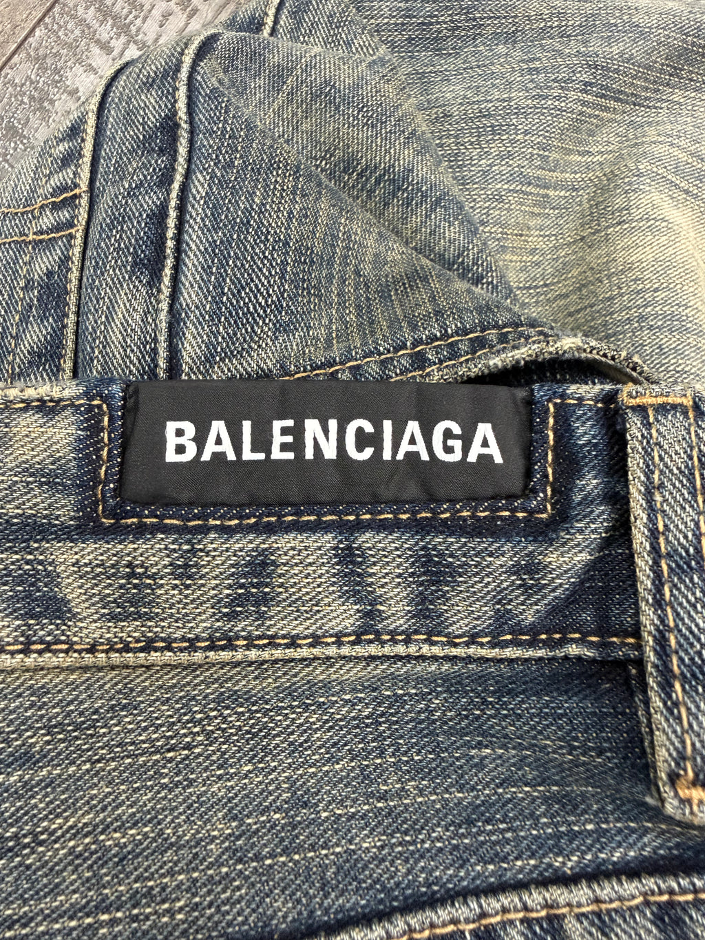 BALENCIAGA FLARED ITALIAN JEANS (32)