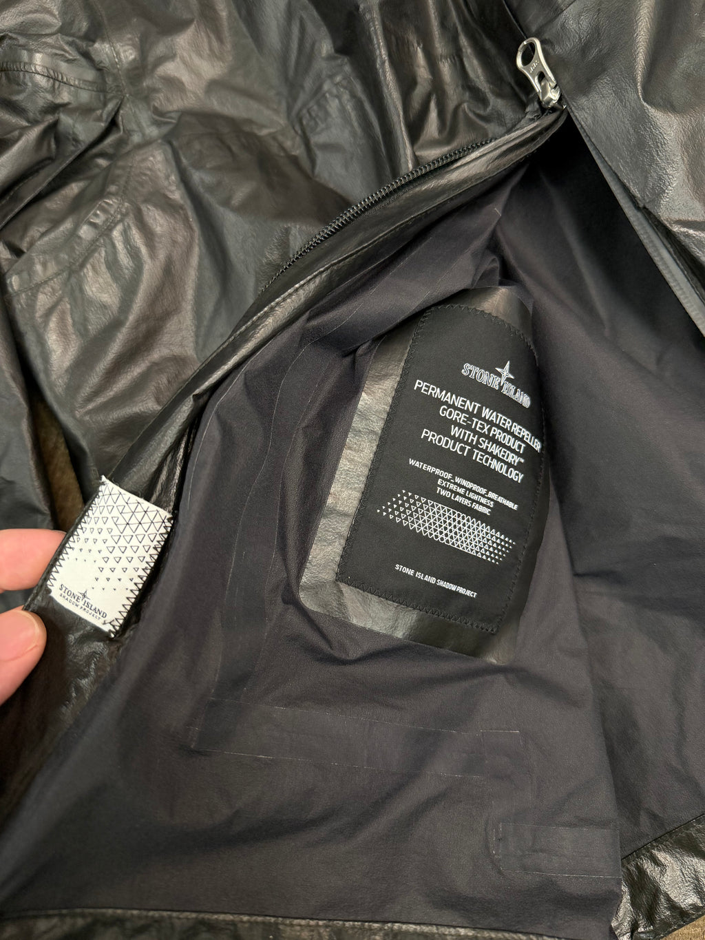 STONE ISLAND SHADOW PROJECT GORE TEX JACKET (XL)
