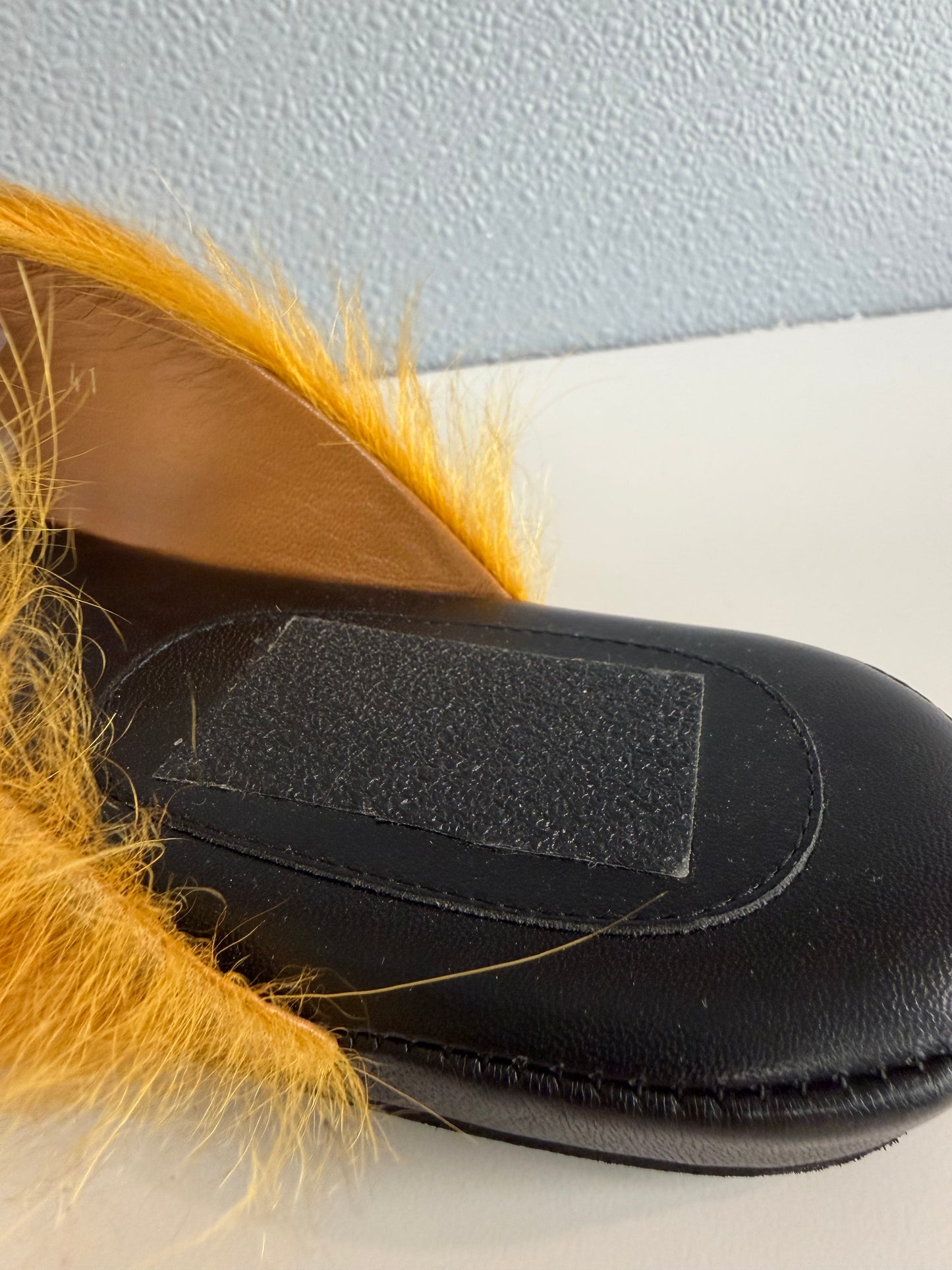 MARNI FUSSBETT FUR SLIPPER MULE (41)