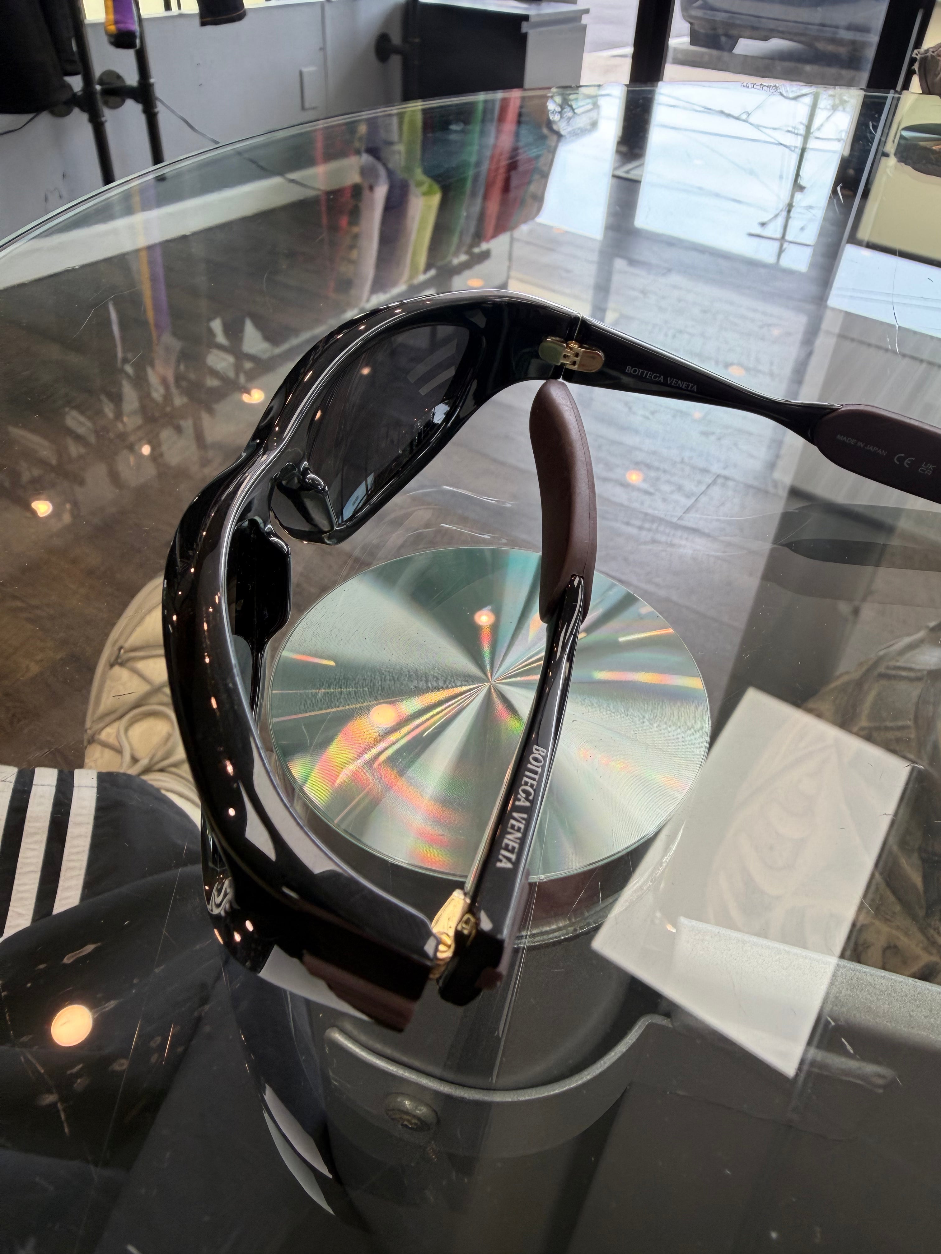 BOTTEGA VENETA BV1184S WRAP SUNGLASSES