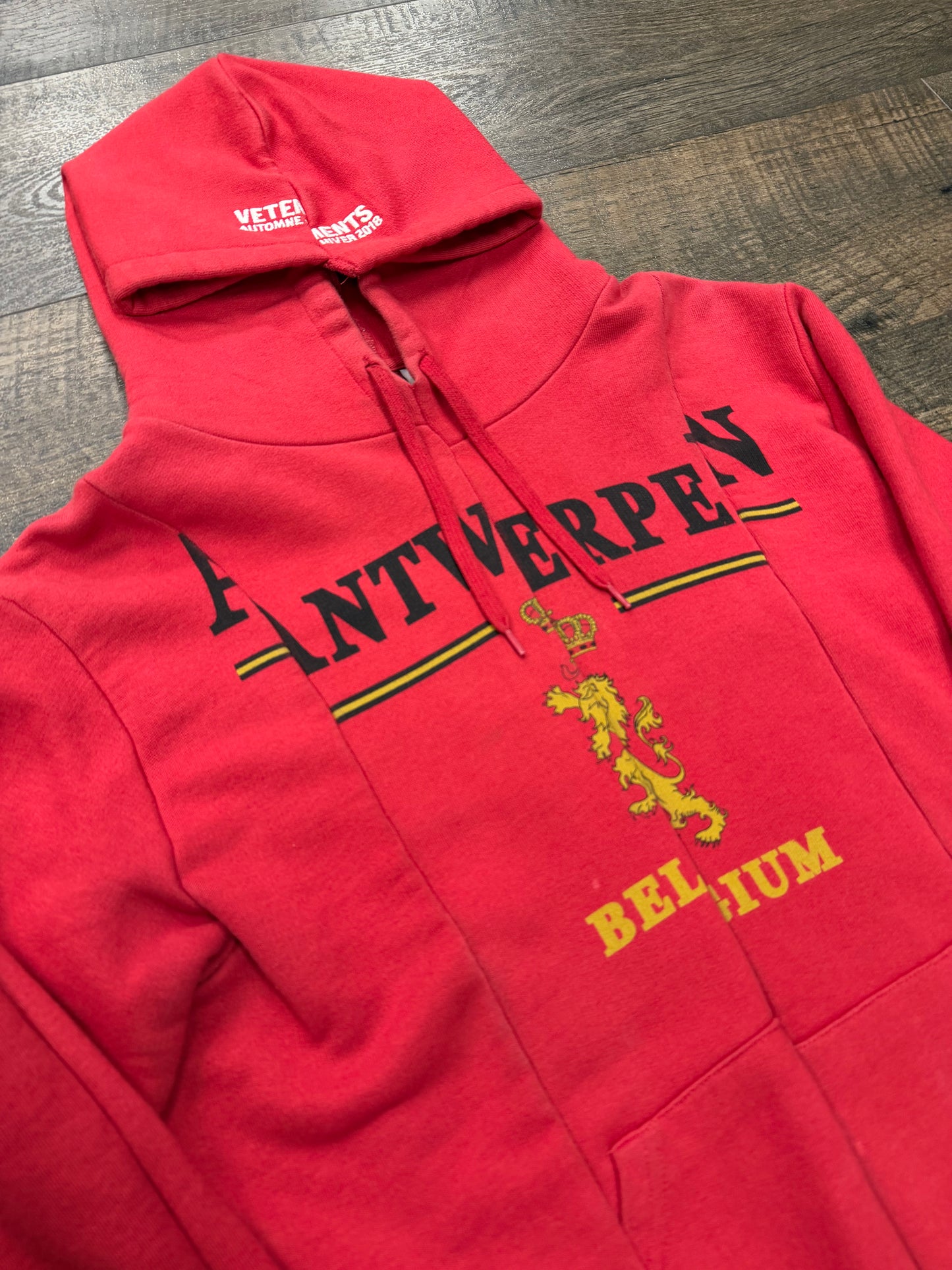 VETEMENTS ANTWERPEN SPLIT HOODIE (XS)