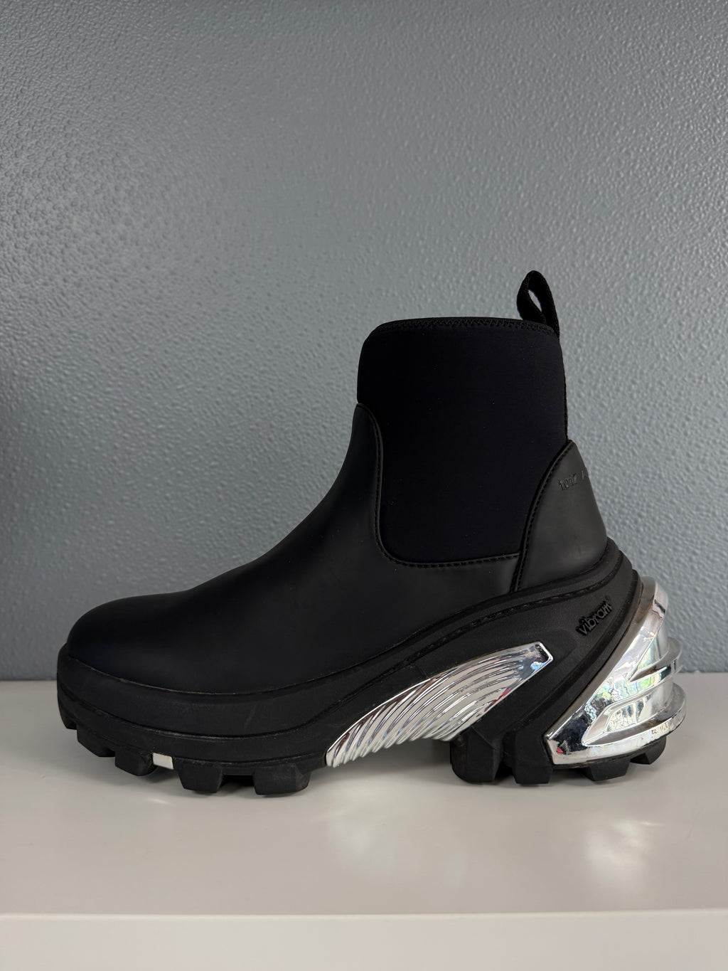 1017 ALYX 9SM CHROME ELASTICIZED BOOT (38)