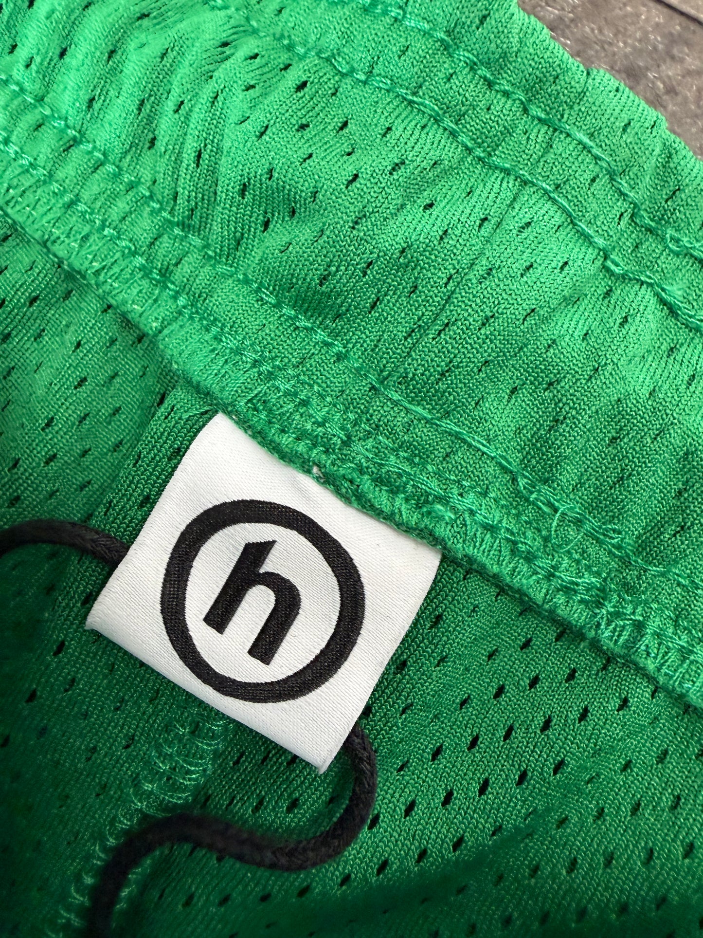 HIDDEN NY MESH LOGO SHORTS (XXL)