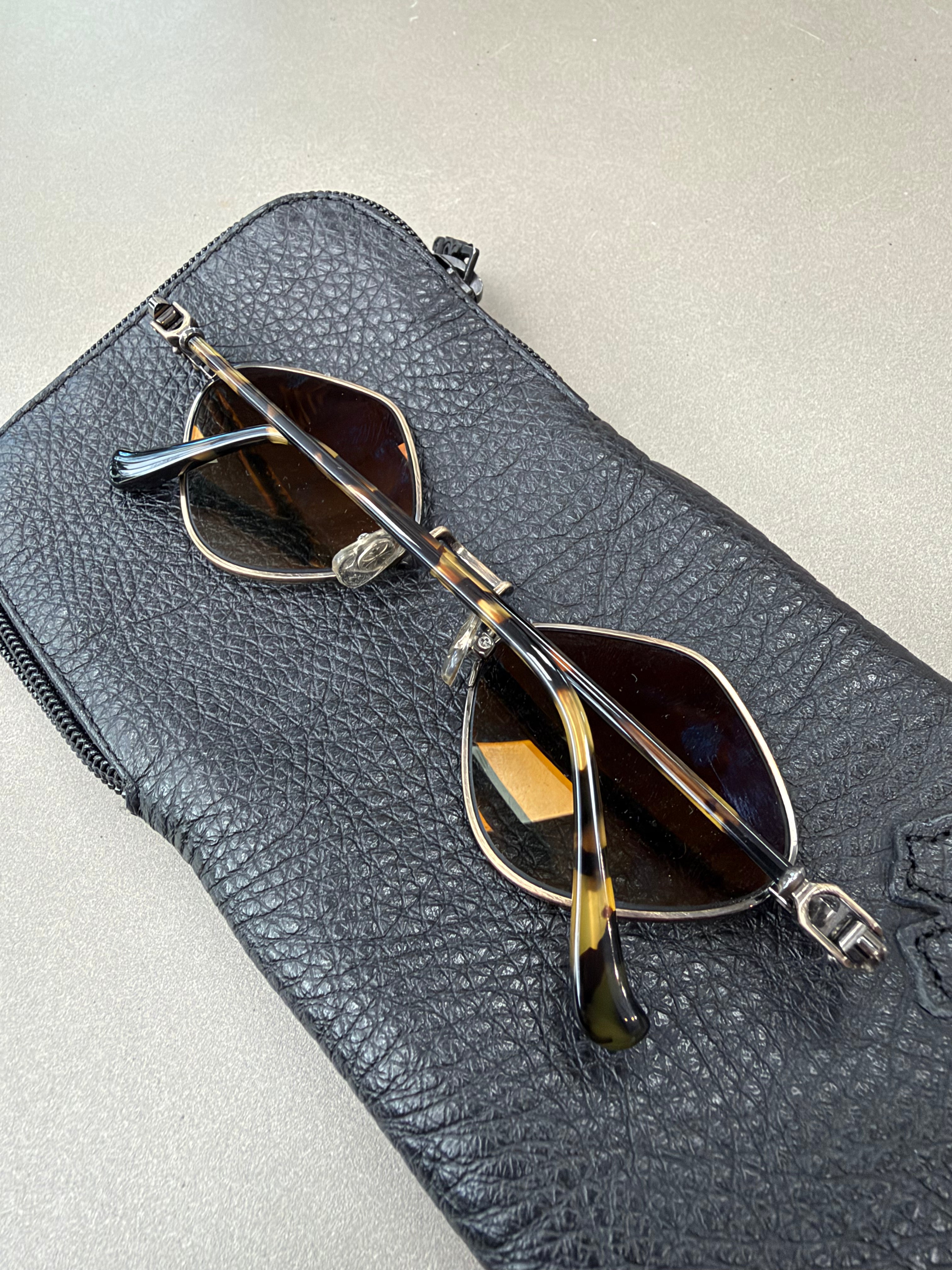 CHROME HEARTS “DIAMOND DOG” GLASSES
