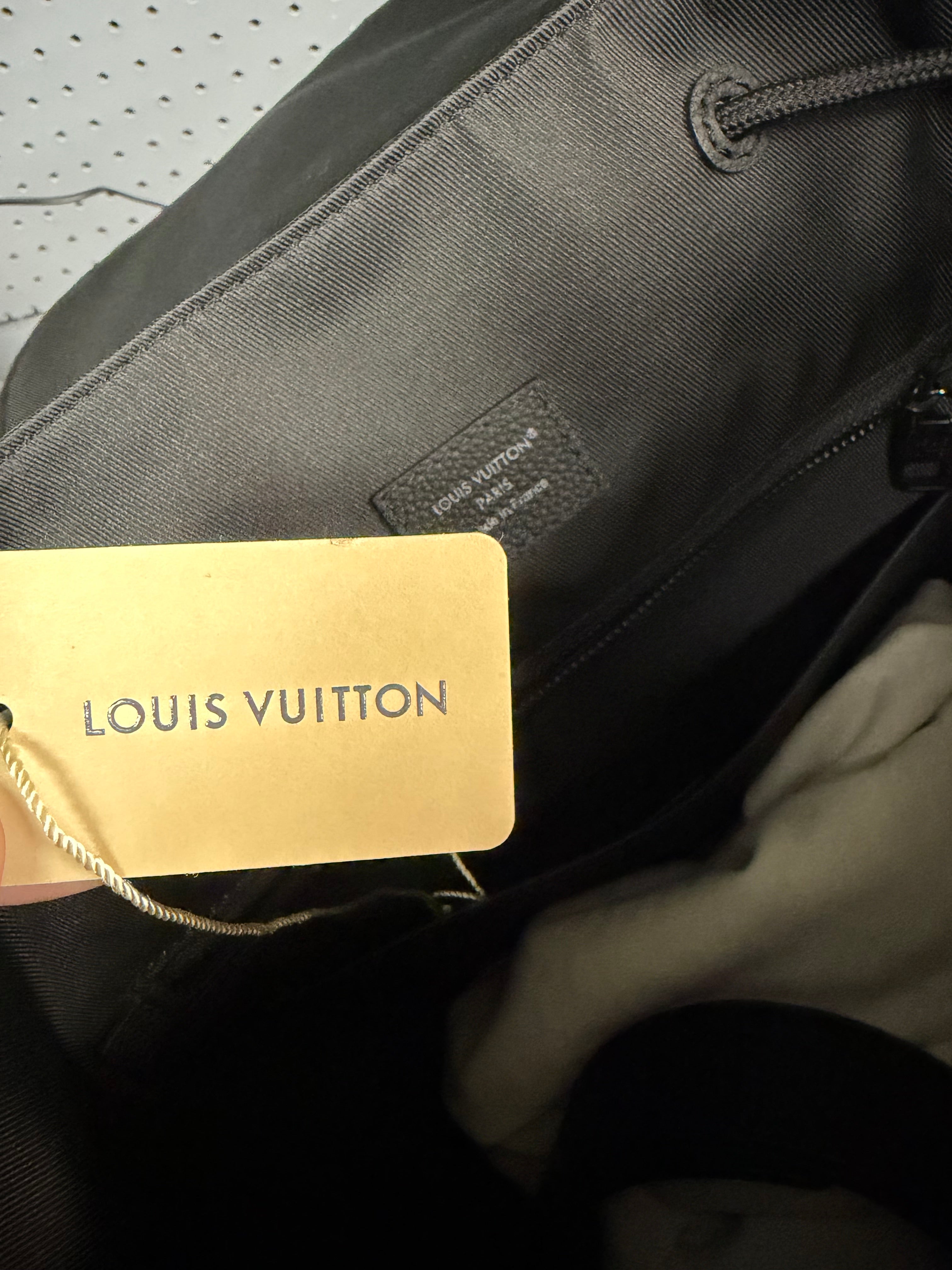 LOUIS VUITTON CHRISTOPHER MM 'DAMOFLAGE'