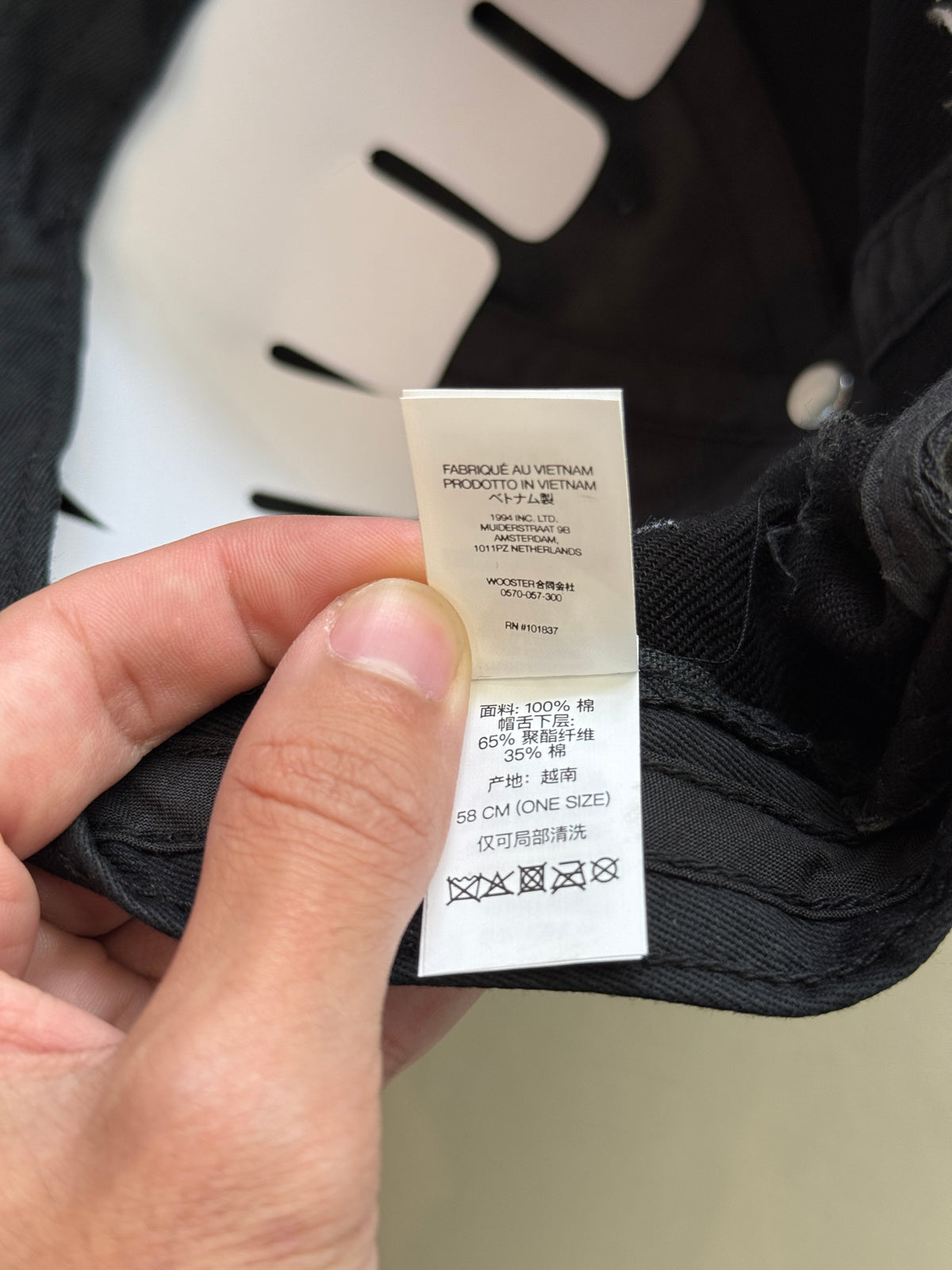 SUPREME SKULLS SPELLOUT 6-PANEL HAT