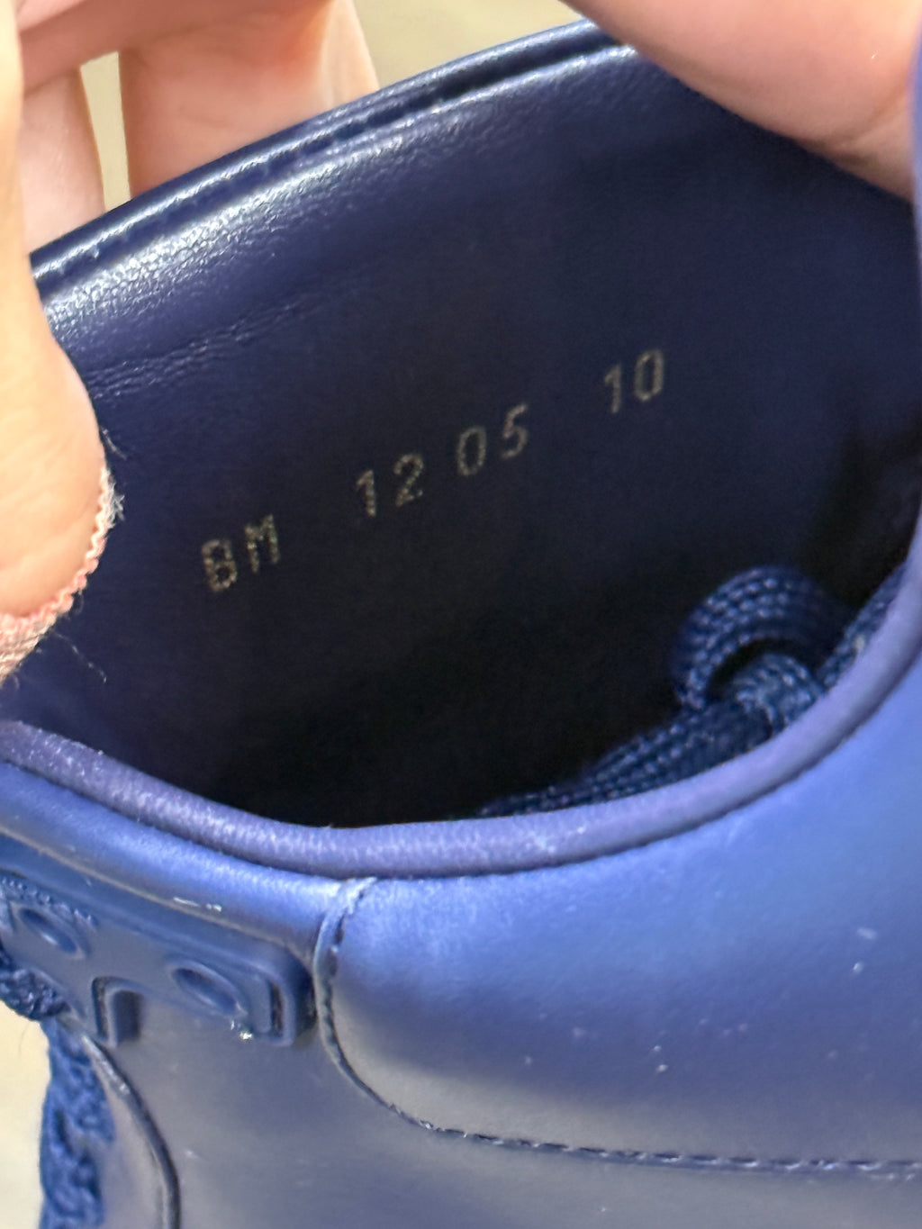 LV RUNAWAY SNEAKERS (10)