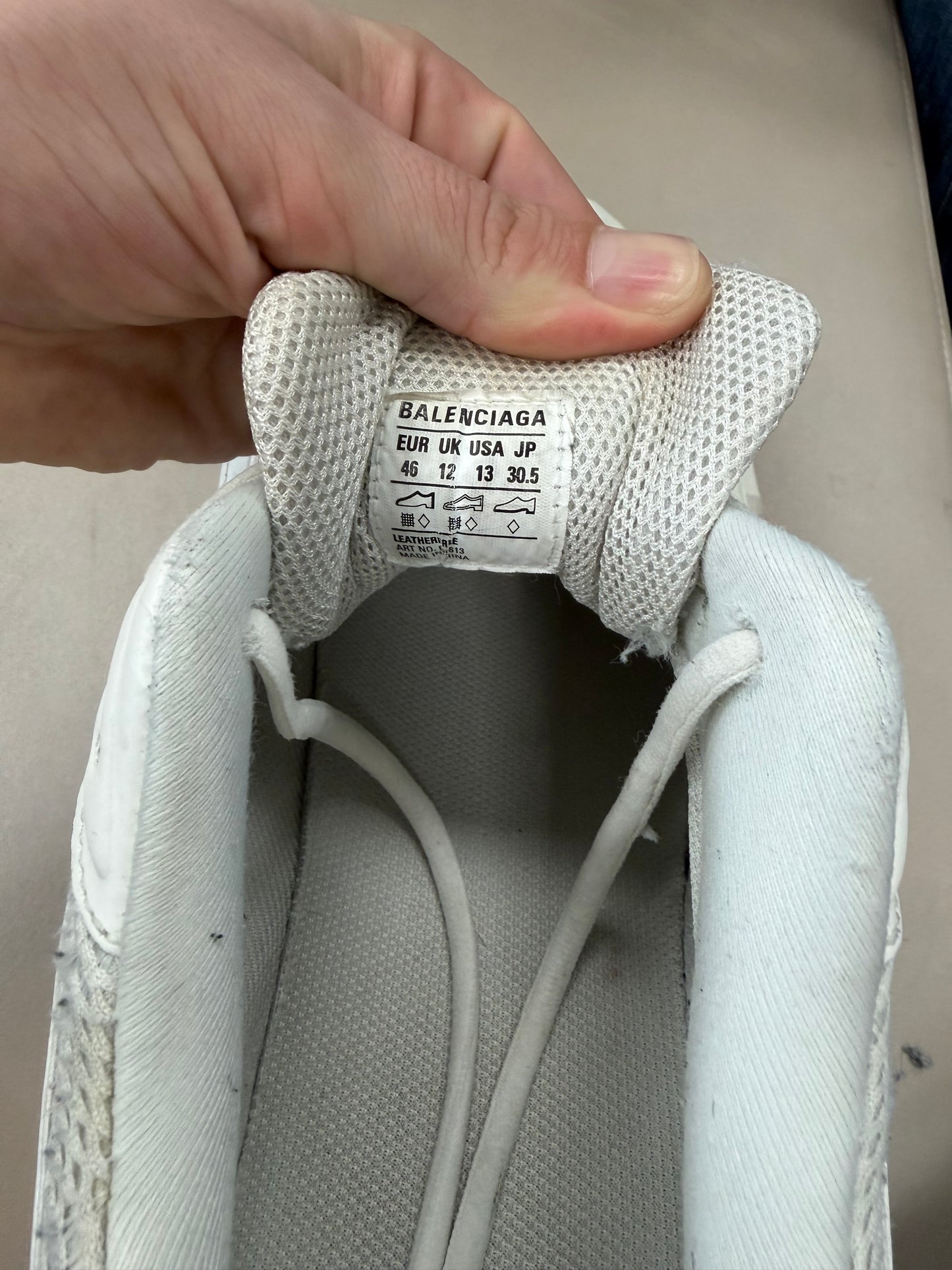 BALENCIAGA DEFENDER SNEAKER (46)