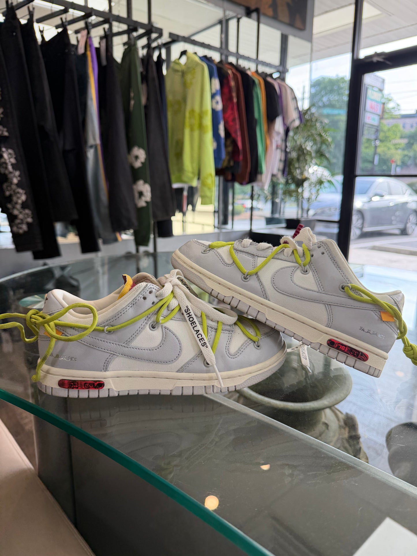 OFF-WHITE X NIKE DUNK LOW LOT 08 (MENS 4)