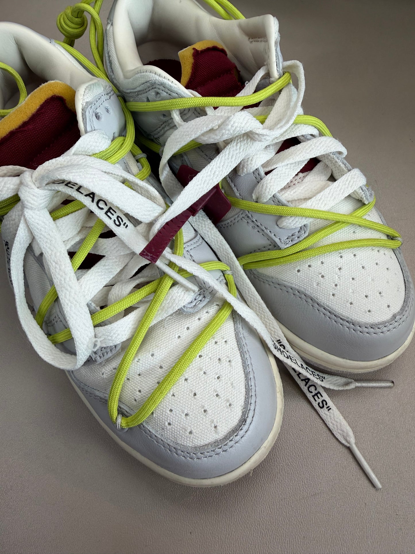 OFF-WHITE X NIKE DUNK LOW LOT 08 (MENS 4)