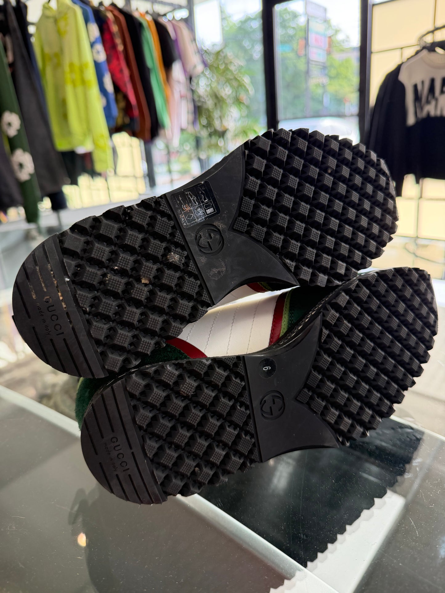 GUCCI SEUDE LEATHER TRAINER (7)