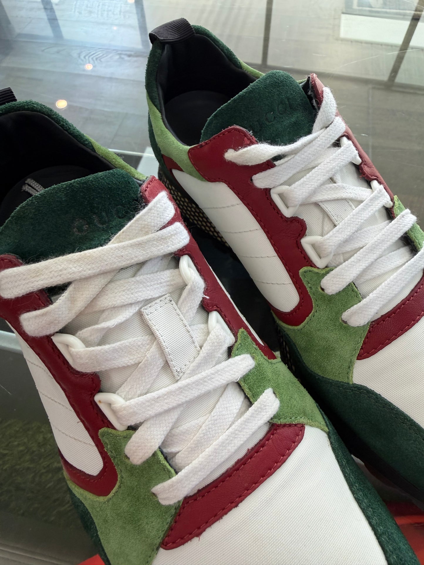 GUCCI SEUDE LEATHER TRAINER (7)