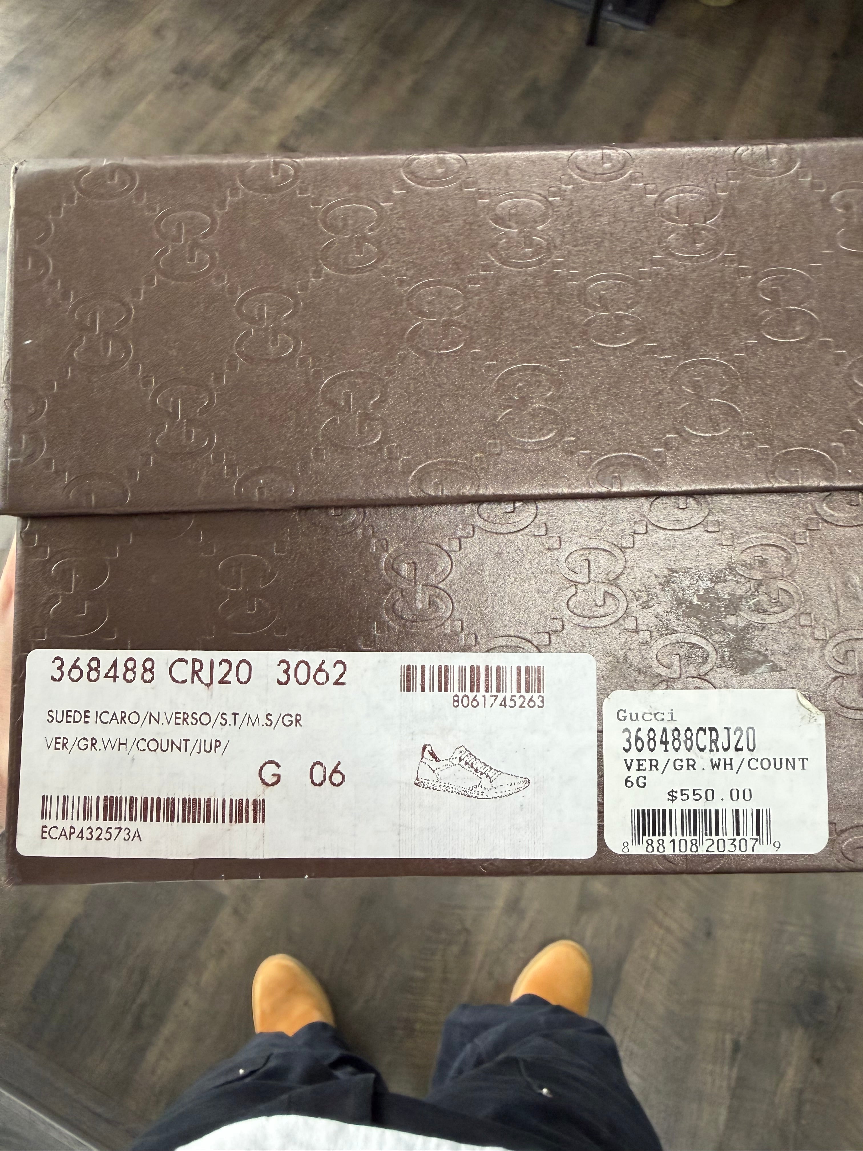 GUCCI SEUDE LEATHER TRAINER (7)
