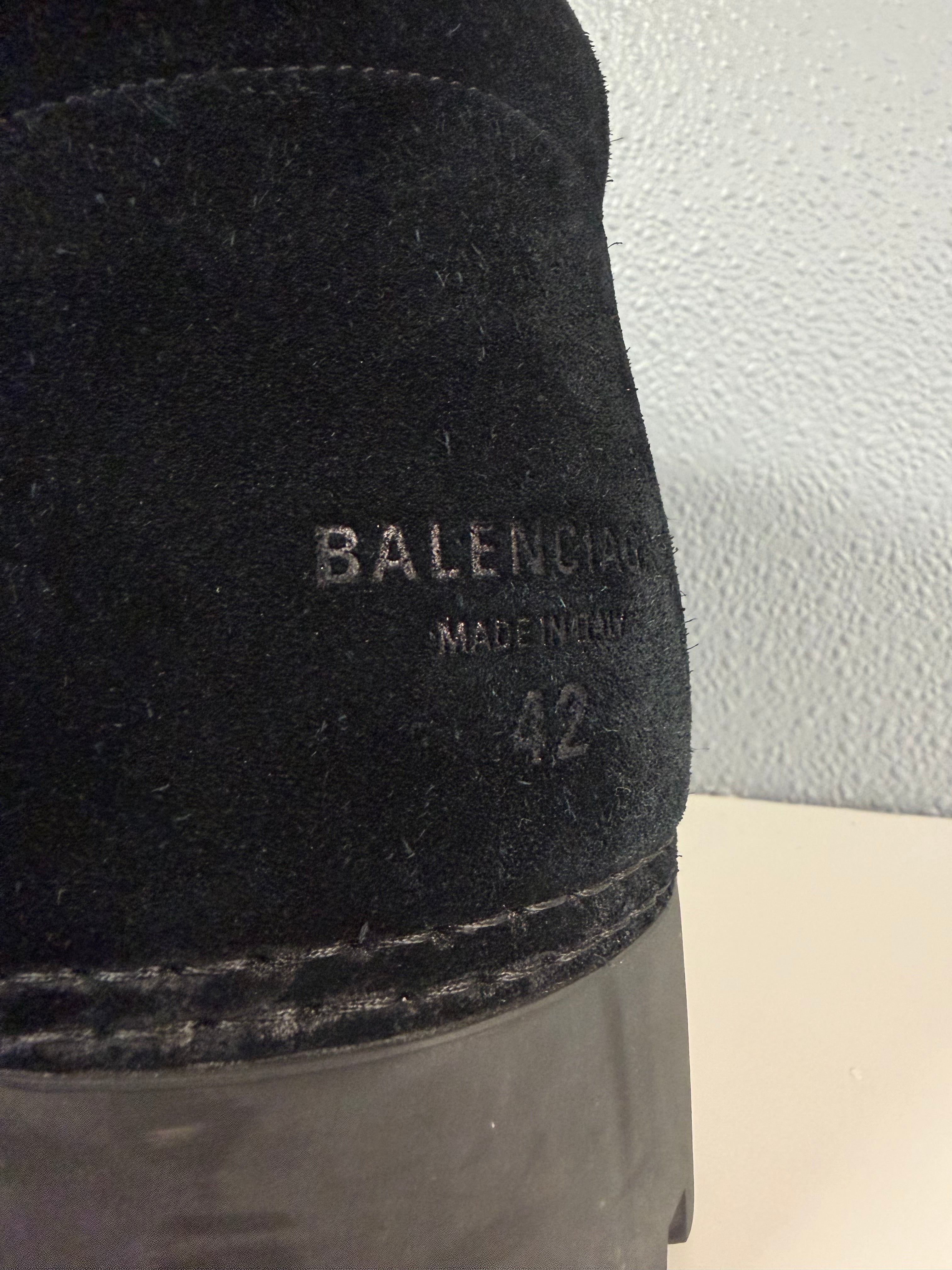 BALENCIAGA ALASKA LOW FUR BOOT (42)