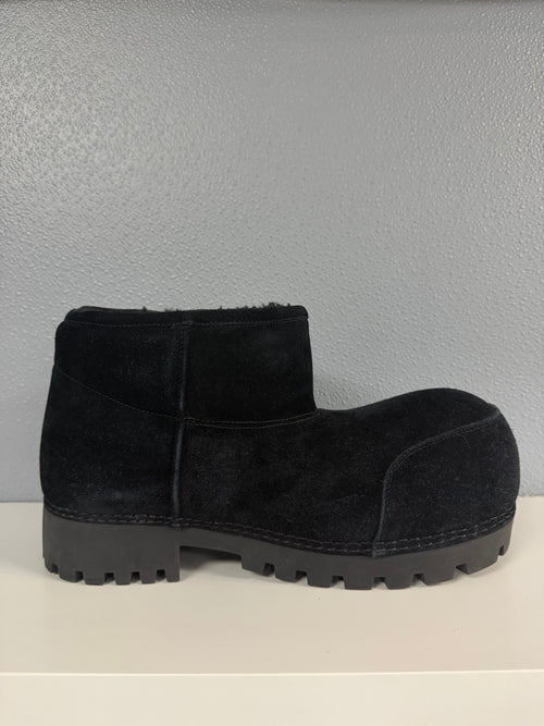 BALENCIAGA ALASKA LOW FUR BOOT (42)