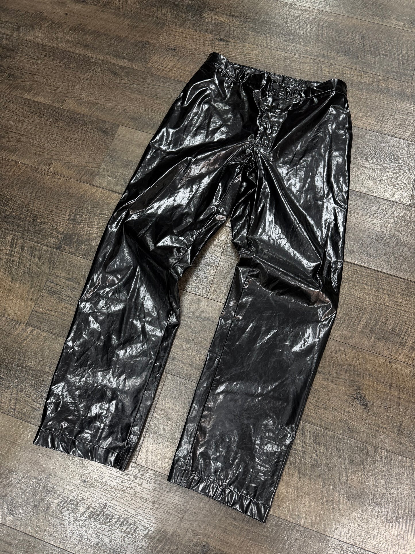 BALENCIAGA FW22 VINYL COATED PANTS (L)