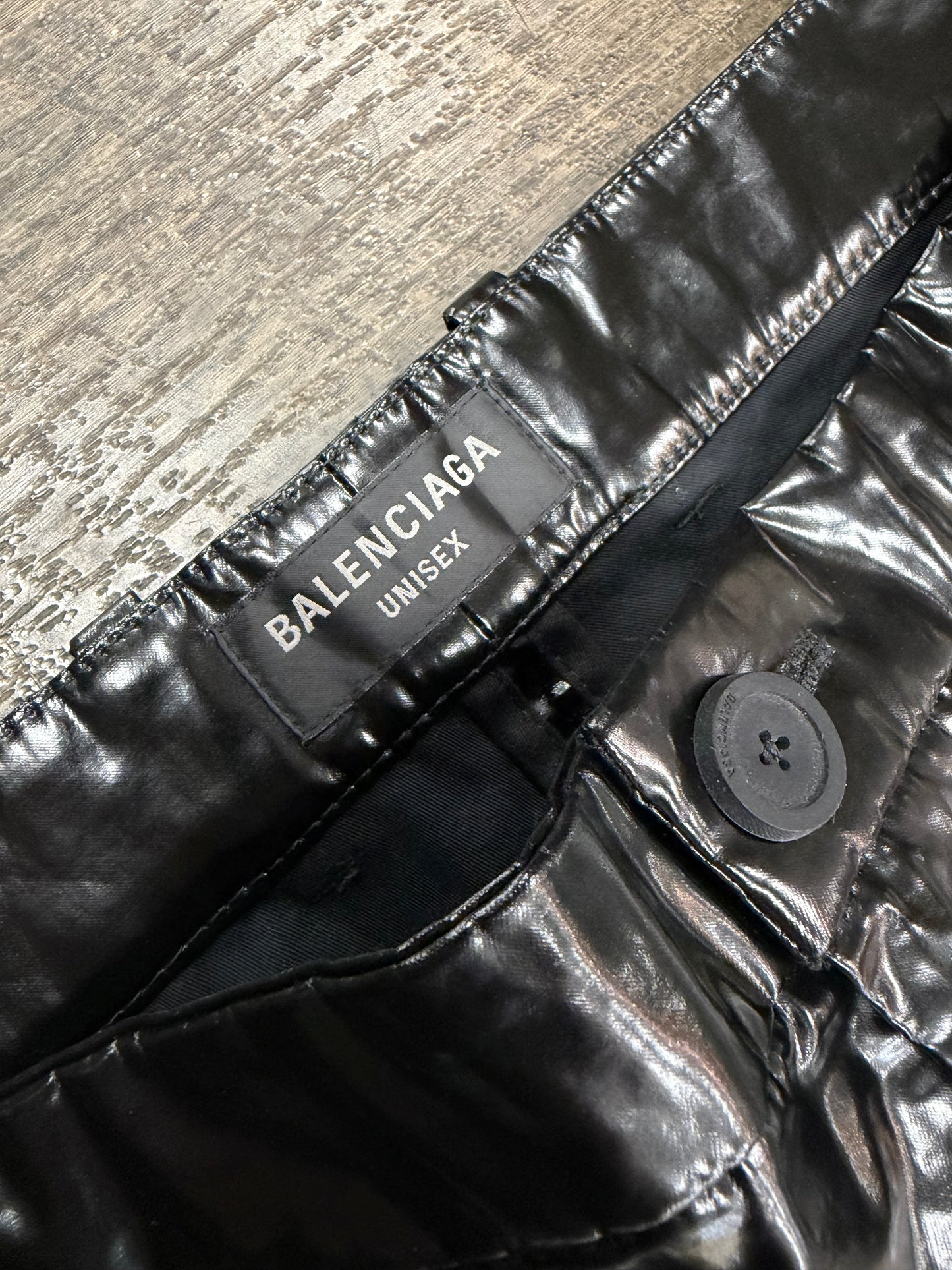 BALENCIAGA FW22 VINYL COATED PANTS (L)