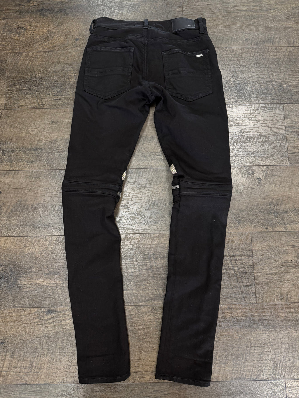 AMIRI ZIP PATCH BLACK DENIM JEANS (29)