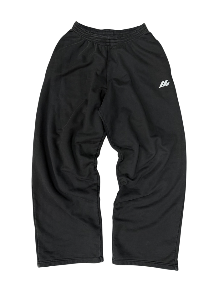 BALENCIAGA SKI LOGO SWEATPANTS (M)